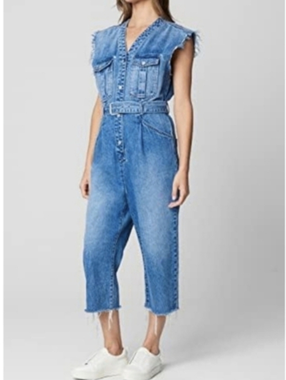 Blank NYC Blue Denim Jumpsuit with V-Neck and Tie Belt..SIZE:L - Picture 3 of 16